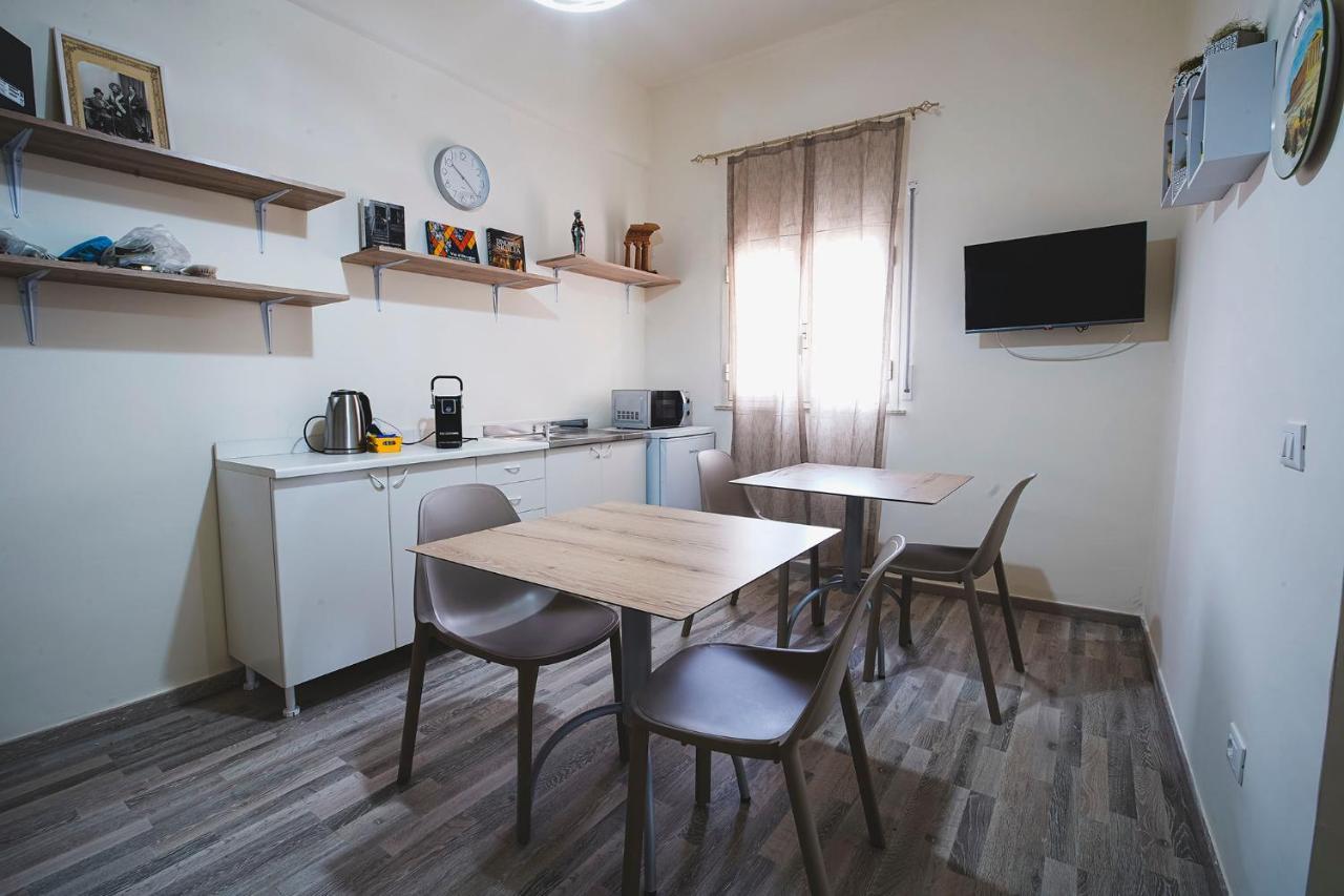 Casa Del Mister Apartment Agrigento Luaran gambar