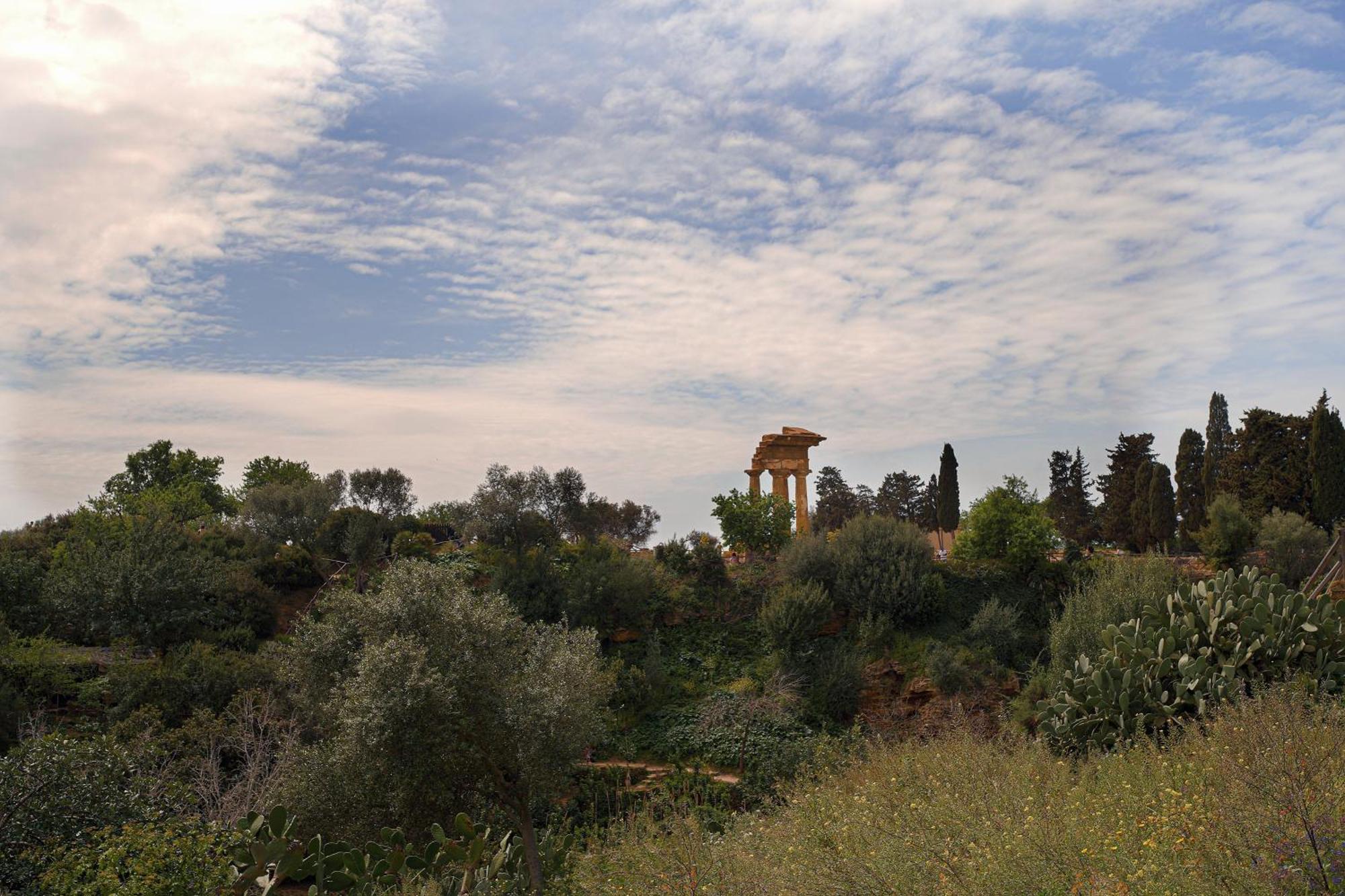 Casa Del Mister Apartment Agrigento Luaran gambar